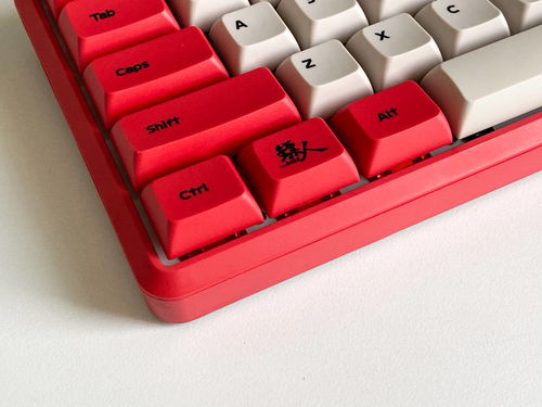 指尖上的江湖 黑爵镖人定制版机械键盘与独特手感奶油轴体验